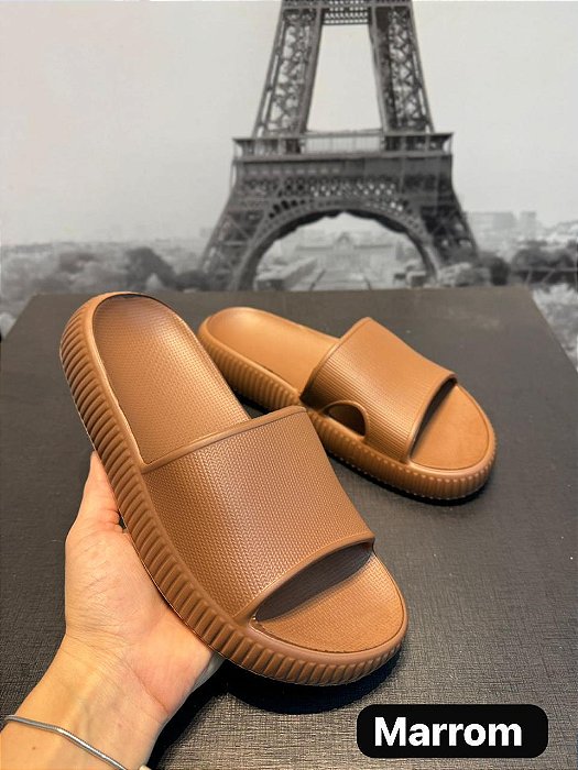 Chinelo Nuvem Feminino Marrom