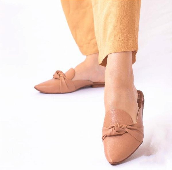 Mule Feminino Bico Folha Calce Fácil Nude