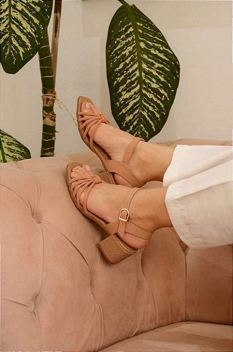 Sandália de Moda Feminina Salto Bloco Nude 444