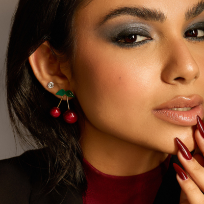 Brinco Banhado Cereja Dupla com Folha Resinadas