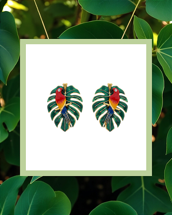 Brinco Banhado Floral Costela de Adão com Arara Resinados