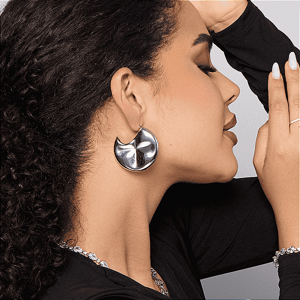 Brinco Ródio Branco Chapa Bojuda Orgânica com Pino