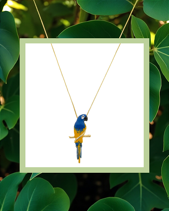 Colar Banhado Arara Azul Resinada