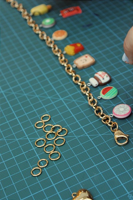 KIT PULSEIRA 5 CHARMS