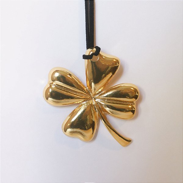 COURINHO PRETO PINGENTE TREVO DOURADO