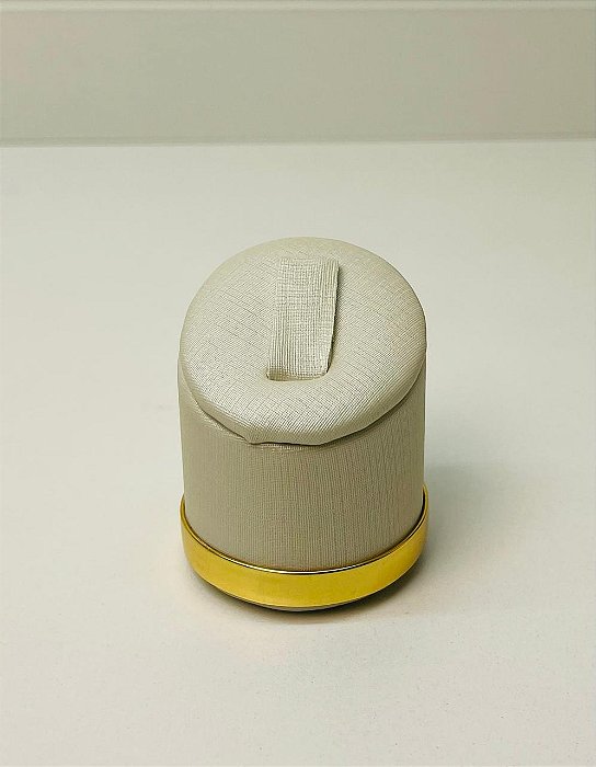 EXPOSITOR DE ANEL OFF WHITE REDONDO COM FRISO