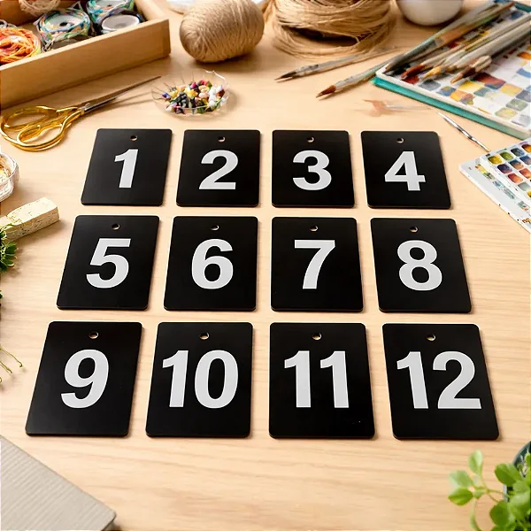 PLACAS NUMERADAS PARA PROVADOR EM ACRÍLICO PRETO