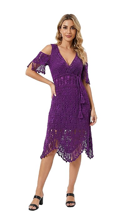 Vestido de crochê ultravioleta, elegância e exclusividade em cada detalhe!