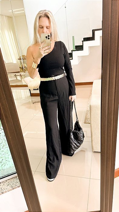 Cropped Lola