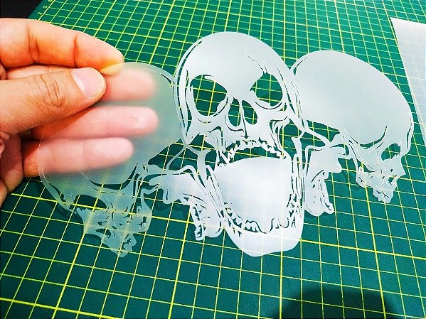 Stencil 3 Caveiras Grudadas para Aerografias e Pinturas
