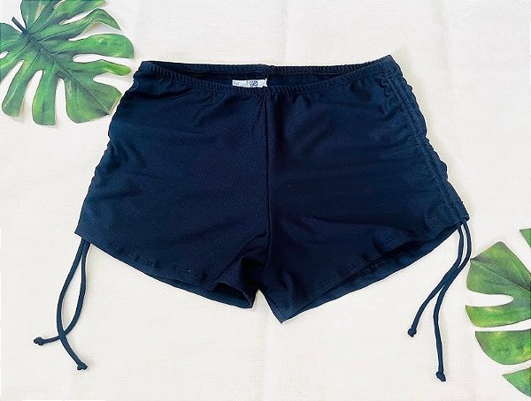Shortinho com cordinhas nas laterais