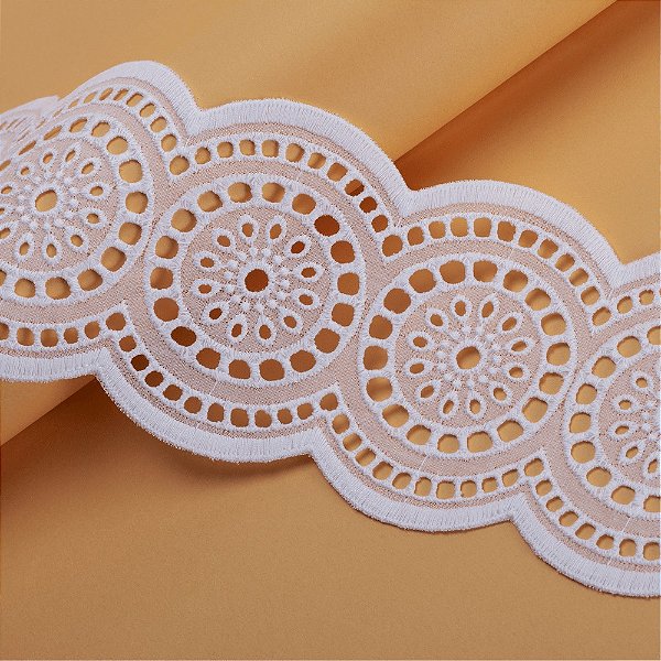 BORDADO INGLÊS DE ALGODÃO - BA034 - METRO