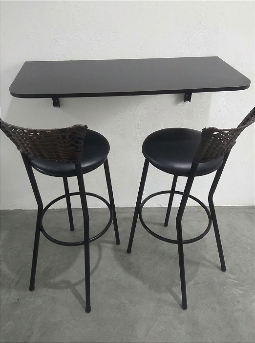 Mesa de Parede / Bancada + 2 Banquetas