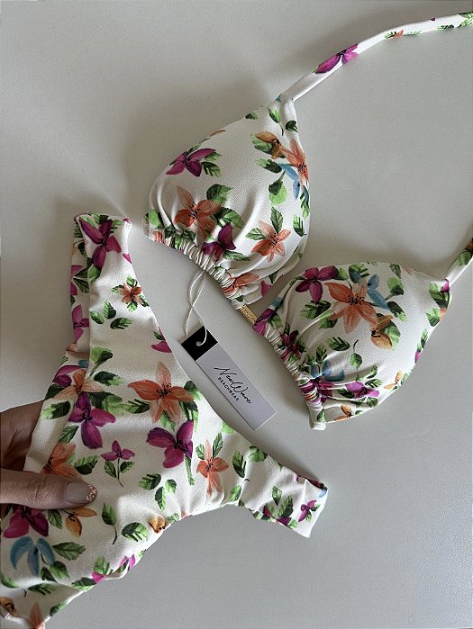 Biquíni Cortininha Floral Calcinha Asa Delta