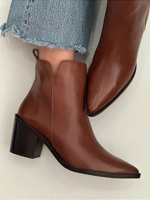 Bota Lari
