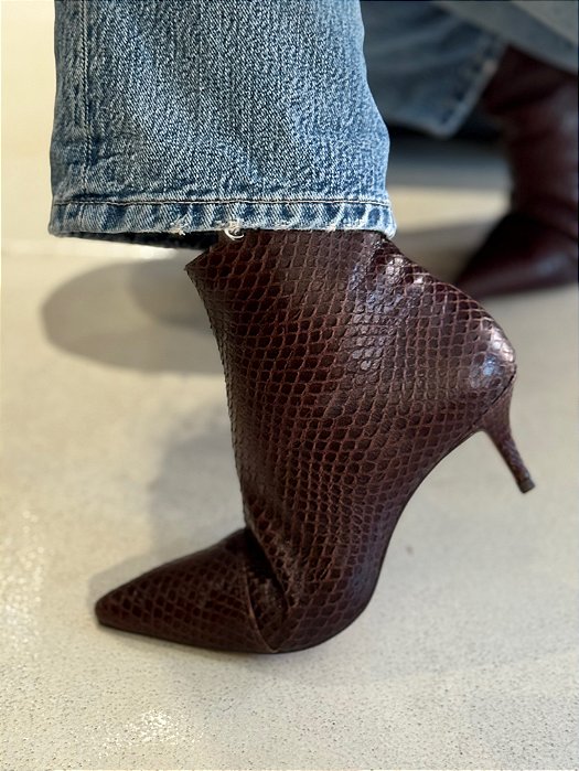 Bota Anzetutto Bella