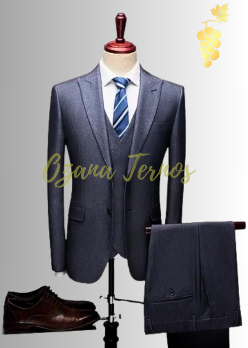 Terno Slim Cinza Chumbo com Lindo Colete Transpassado.
