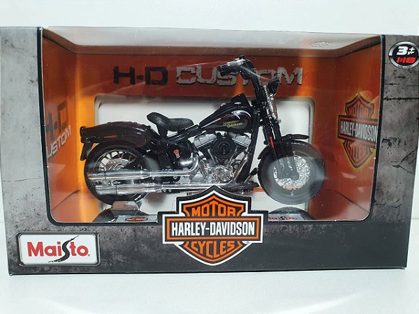 Miniatura Moto Harley Davidson 2008 FLSTSB Cross Bones - Escala 1/18 - Maisto