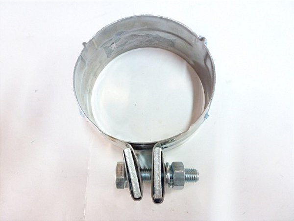 Abracadeira Inox Tubo Escap.4Pol. Volks 19370/25370 (2V2253173)
