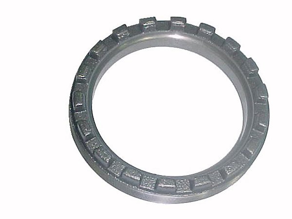 Porca Lateral Coroa LD Esquerdo Aco Nodular Mercedes 1924/1929/1932/1933/1934 (6523530025)