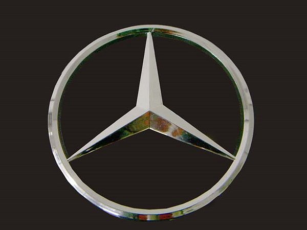 Estrela/Grade Cromada 200MM /C/ Parafuso Mercedes L-709/912/608 (4068100018)