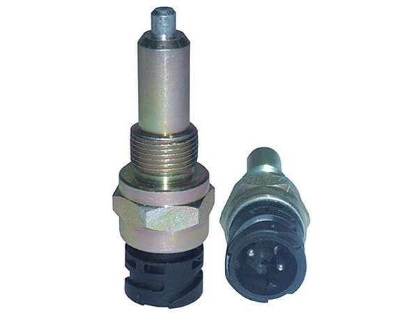 Interruptor Transferencia/Neutro Mercedes ATEGO 1729/2429 AXOR 1933/2533 (0015457309)
