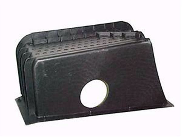 Forro Estribo Preto Dir.C/ Furo Mercedes 1618 BICUDO (6886867128)
