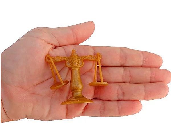 Miniatura - Balança da Justiça- Porta Óleo - Cor Dourada - Venda por Unidade