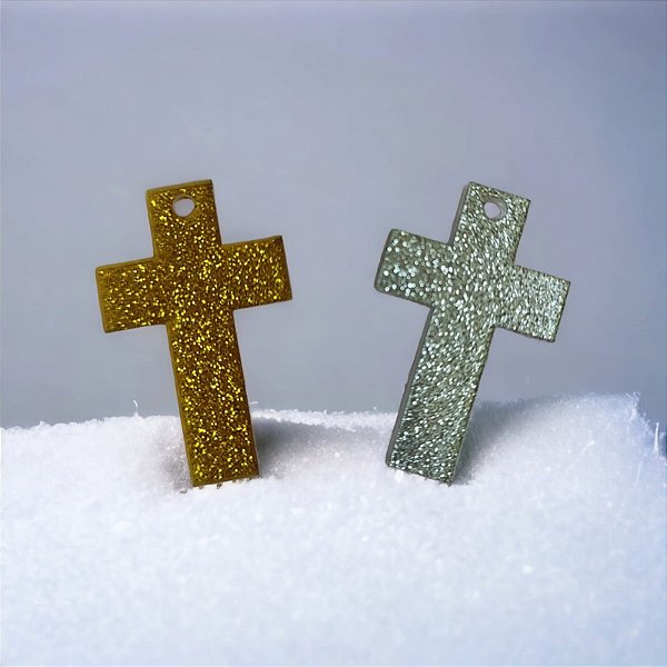 Crucifixo Cruz em Acrilico com Purpurina - Cores: Dourada ou Prateada - Tamanho:43 mm x 27 mm (expessuras 3mm aprox.) - Venda Por Unidade