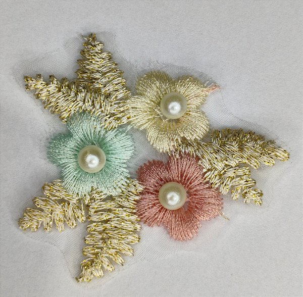 Tule Bordado Flor com Pérola - 5x6cm - Venda de 2 unidades