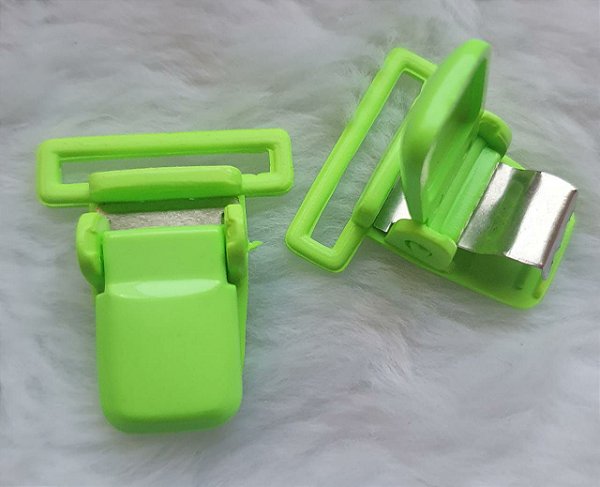 Presilha Plástica com metal (tipo jacaré) - Verde Limão - 37x32mm