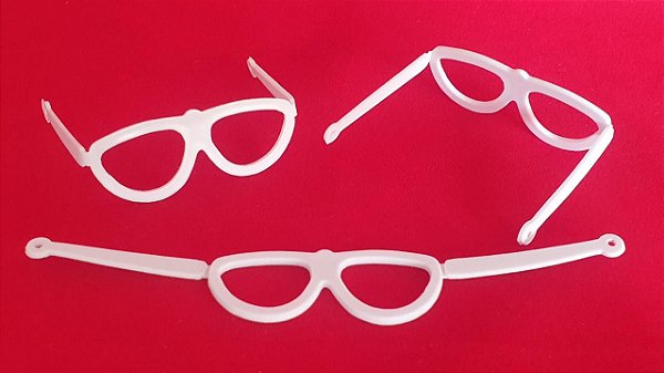 Óculos com Haste - Cor Branco - pequeno - Medidas na descrição  - *venda por unidade*