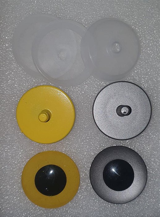Olho 40mm - Cores: Amarelo ou Prata - *Embalagem com 3 pares e travas*