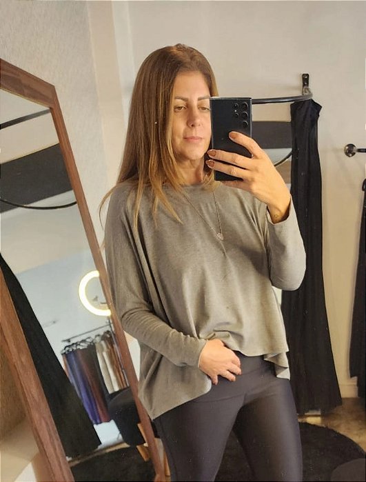Blusa morcego sem emendas viscolycra cinza