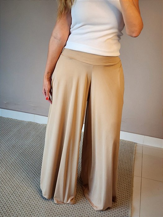 Calça mega pantalona malha na cor nude