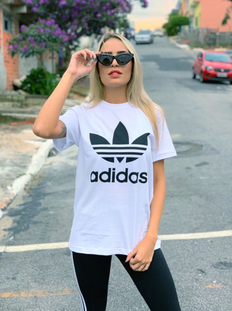 Camiseta Adidas - Feminina - ACESSÓRIOS DA MODA