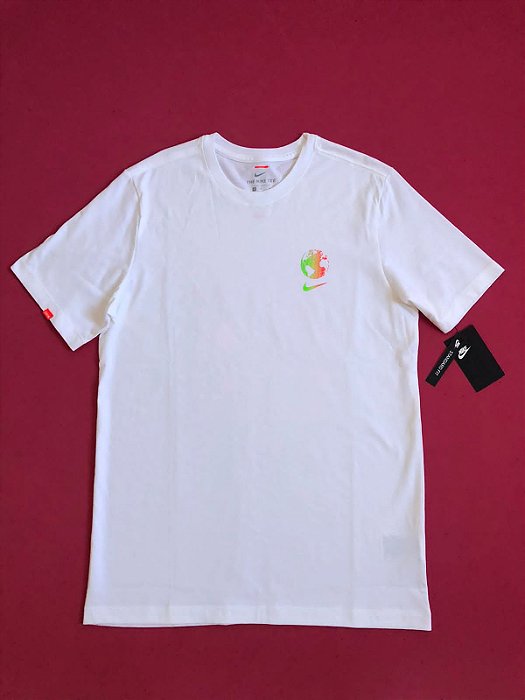Camiseta Nike Worldwide Masculina