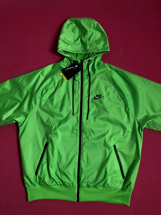 Jaqueta Nike Sporstwear Windrunner Verde Masculina