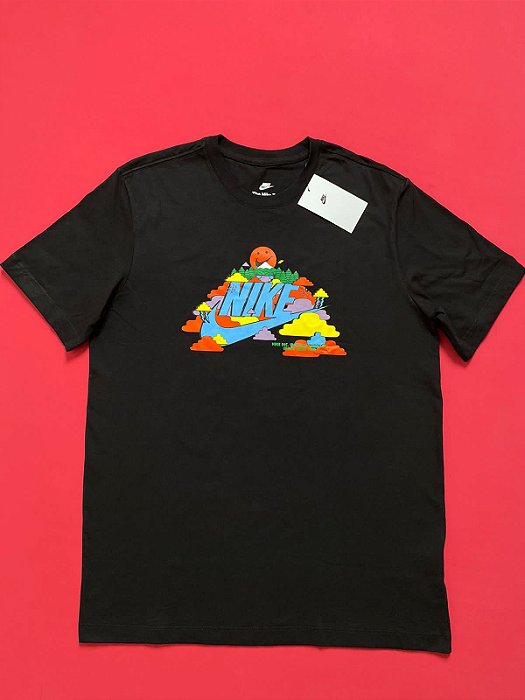 Camiseta Nike Sportswear Masculina