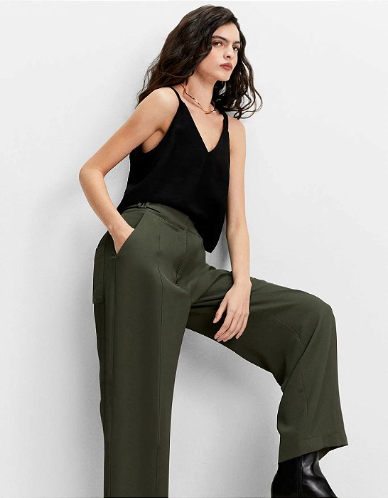 Calça Reta Detalhe cós