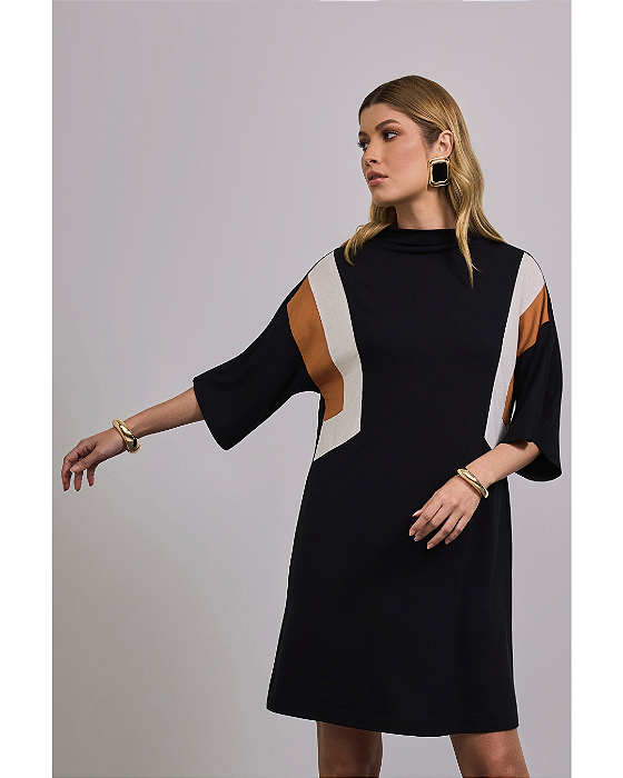 Vestido Recortes Colors