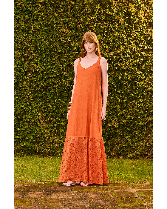 Vestido Barrado Bordado