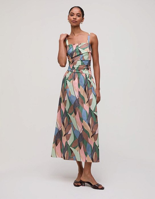 Vestido Recortes Folhas