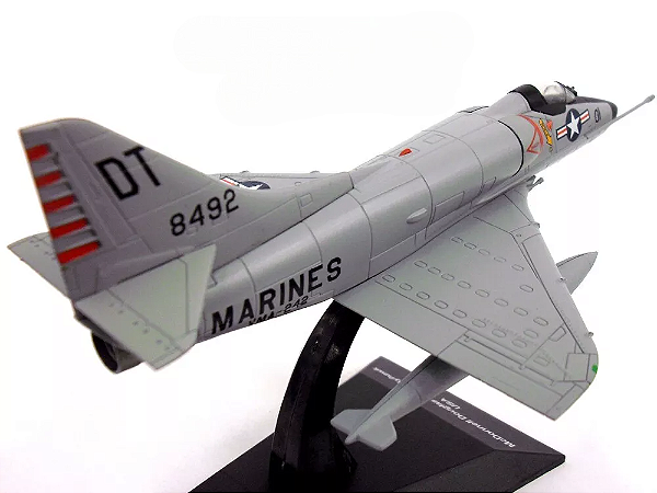 A-4 Skyhawk - 1:72 - Com opção de trem de pouso