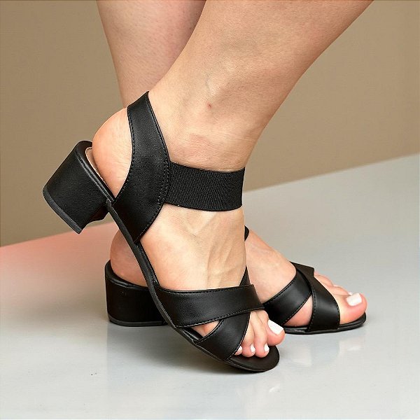 Sandália Salto Bloco Cruzada Calce fácil Preta