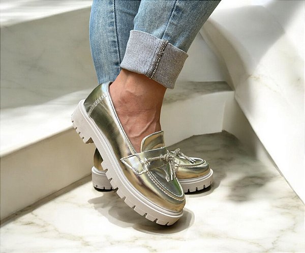 Mocassim Tratorado Prata Pingente Strass