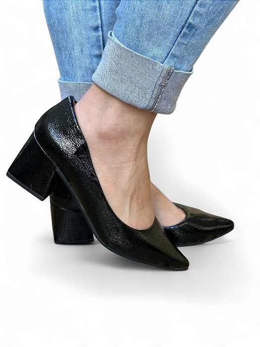 Scarpin Preto Verniz Molhado