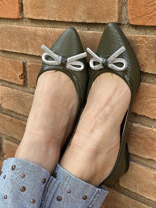 Sapatilha Bico Fino Glamour Verde Laço Strass
