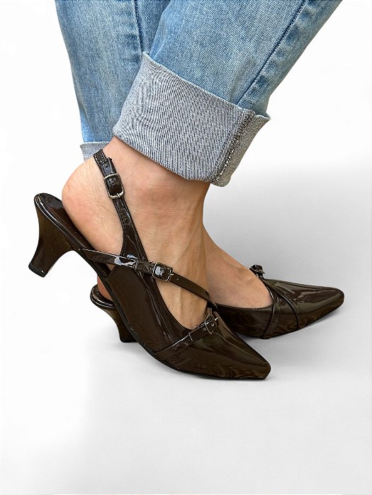 Scarpin Slingback Salto Fino Café