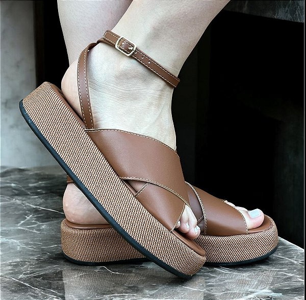 Sandália FLAT Elegance Caramelo